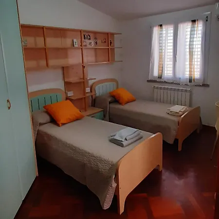 Casa Viola 3*