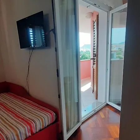 Casa Viola 3*
