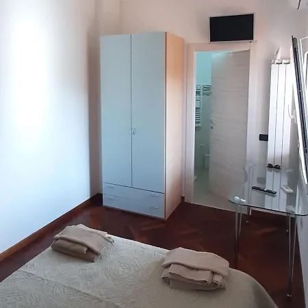 Casa Viola 3*